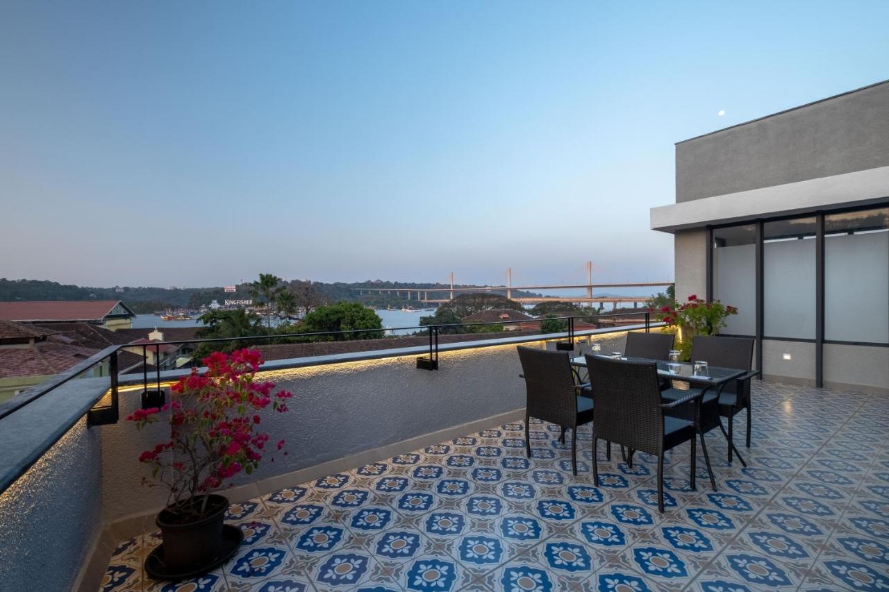 O Pierre - Fontainhas Hotel Panaji Buitenkant foto