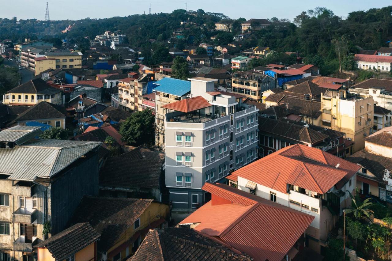 O Pierre - Fontainhas Hotel Panaji Buitenkant foto